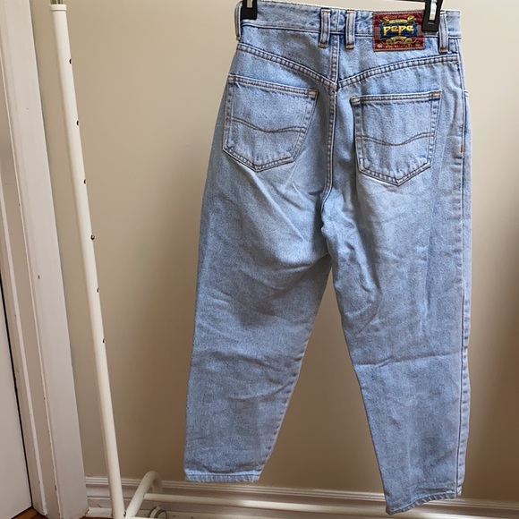 Vintage Light Wash Jeans - Picture 1 of 5